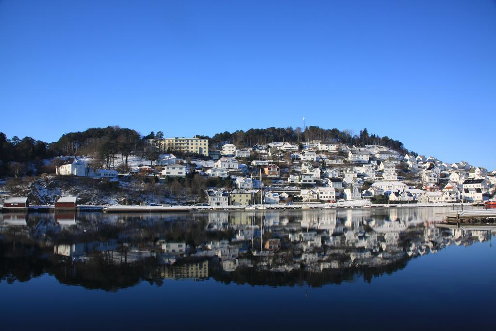 Rederiet Hotel Farsund Extérieur photo